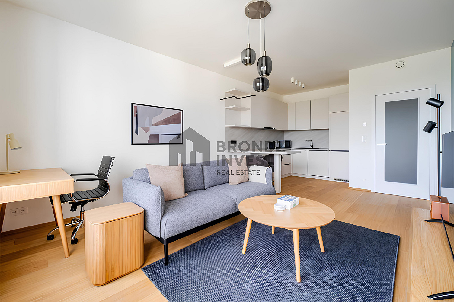 Pronájem bytu 2+kk 55 m² – fotografie 2