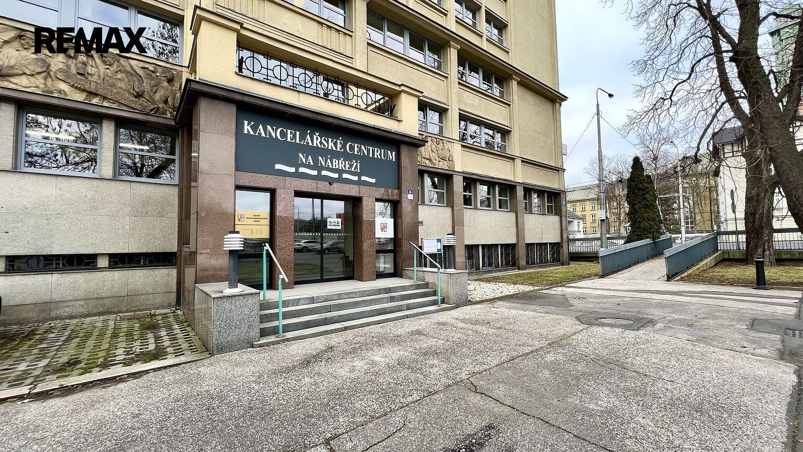 Pronájem kanceláře 30 m² – fotografie 2