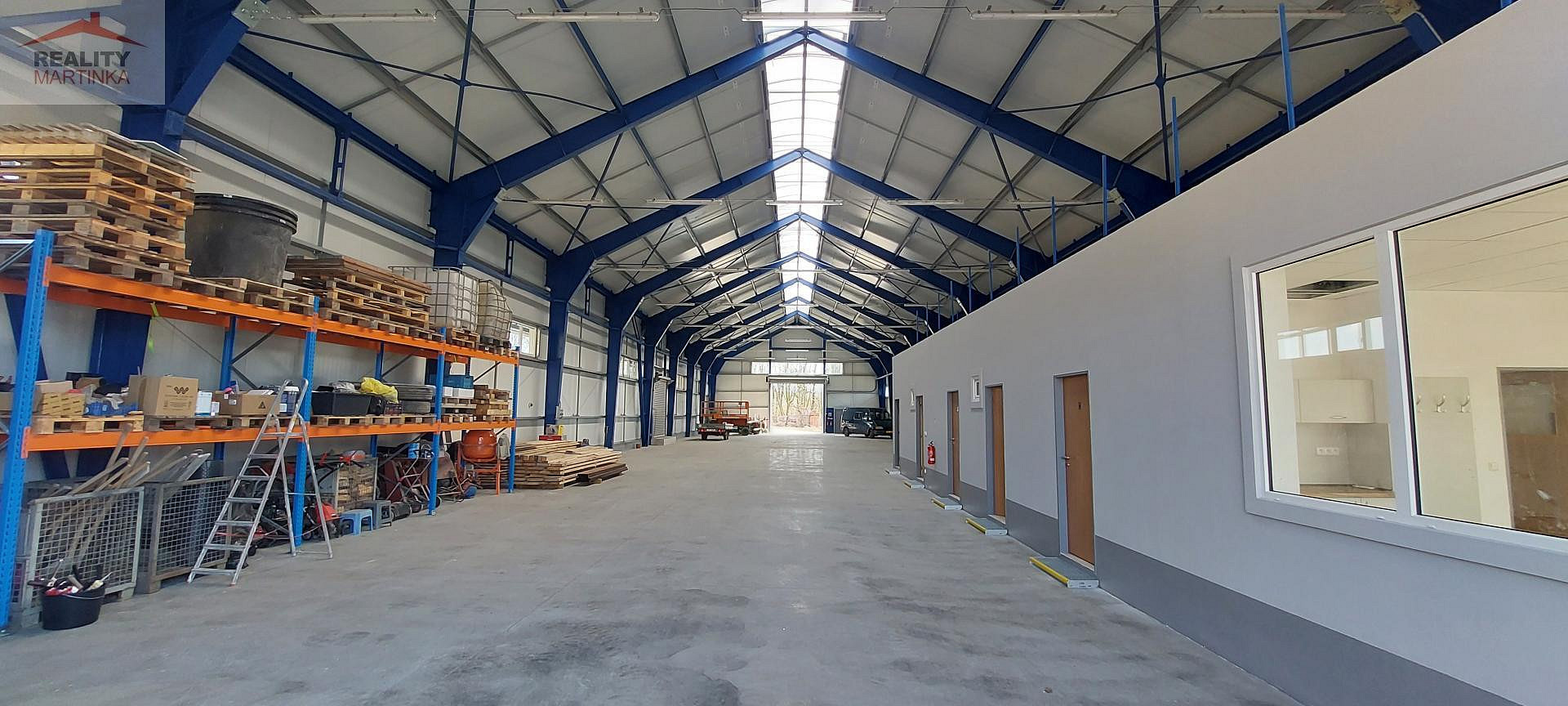 Prodej výrobních prostor 820 m² — photo 4