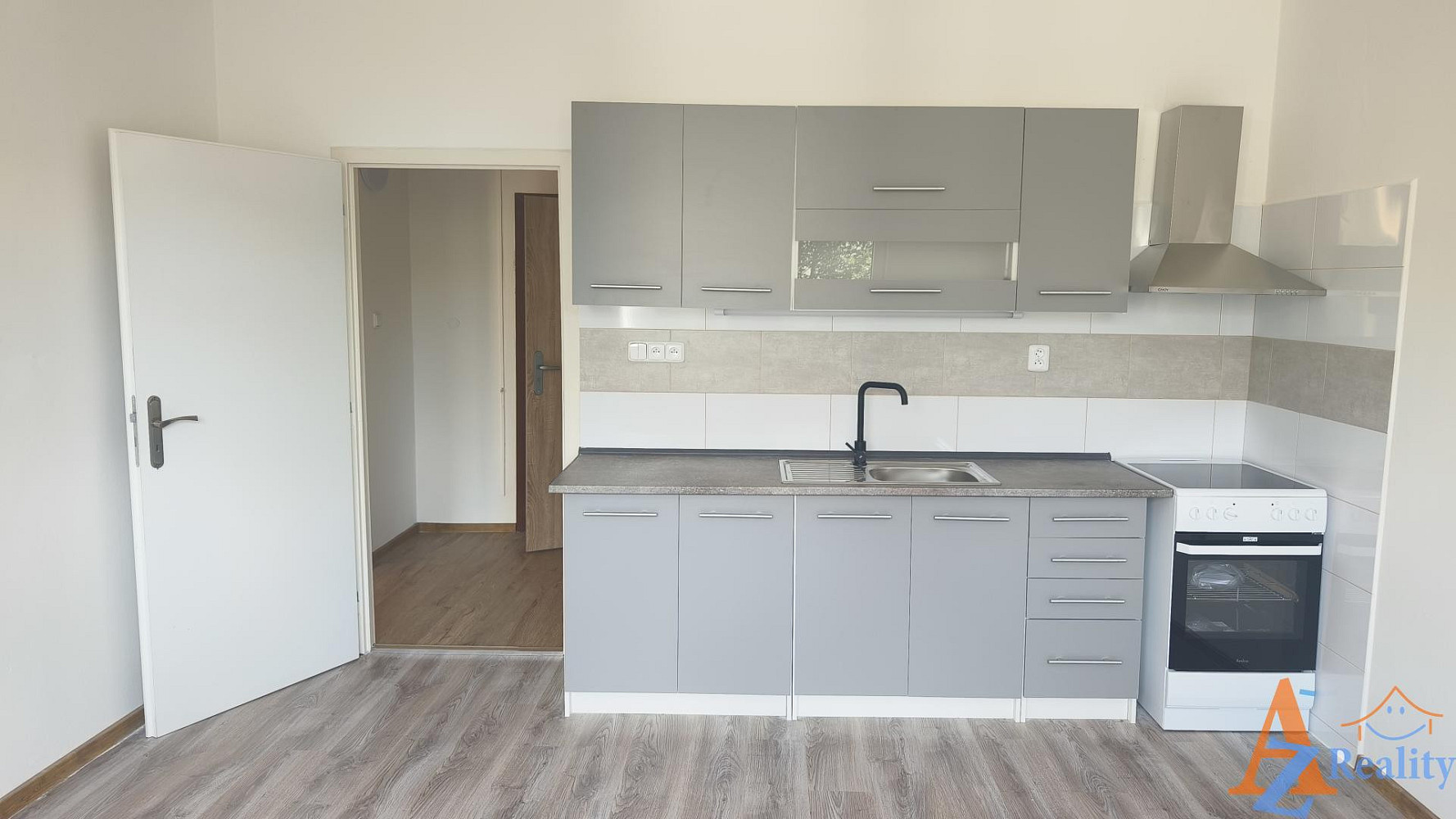 Pronájem bytu 1+1 40 m² – fotografie 2