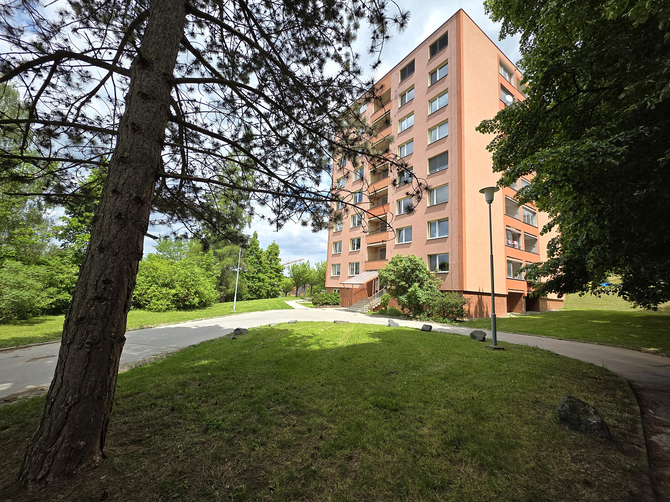Pronájem bytu 1+kk 24 m² – fotografie 2