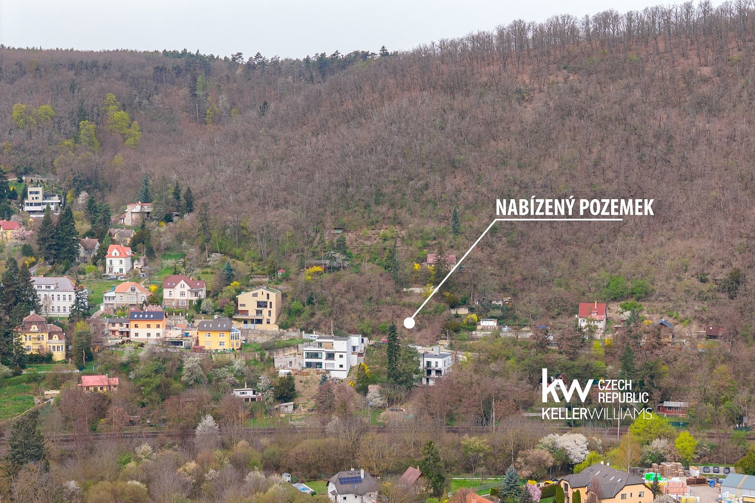 Prodej stavebního pozemku 566 m² – fotografie 3