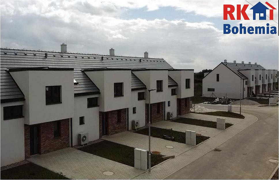 Pronájem domu 102 m² s pozemkem 230 m² — photo 2