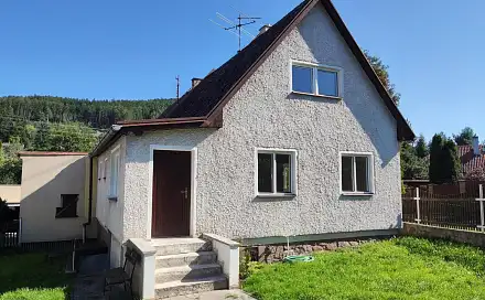 Prodej domu 105 m² s pozemkem 548 m², Čenkov, okres Příbram