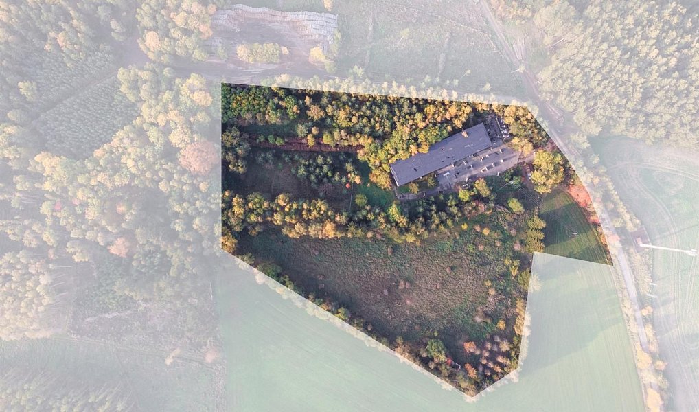Prodej komerčního objektu (jiného typu) 2 000 m², Pernarec – náhled fotky 2