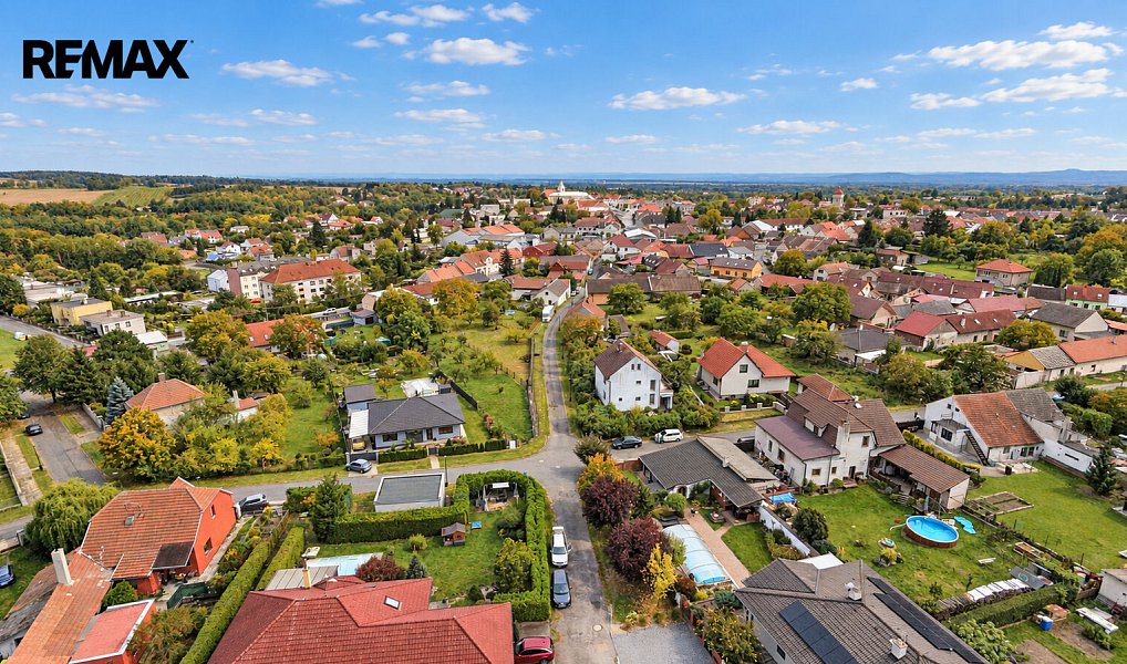 Prodej stavebního pozemku 905 m², Týnec nad Labem – náhled fotky 9