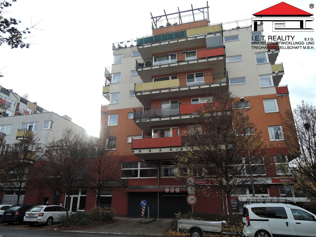 Pronájem garážového stání, Praha 9 Vysočany, Podkovářská – další