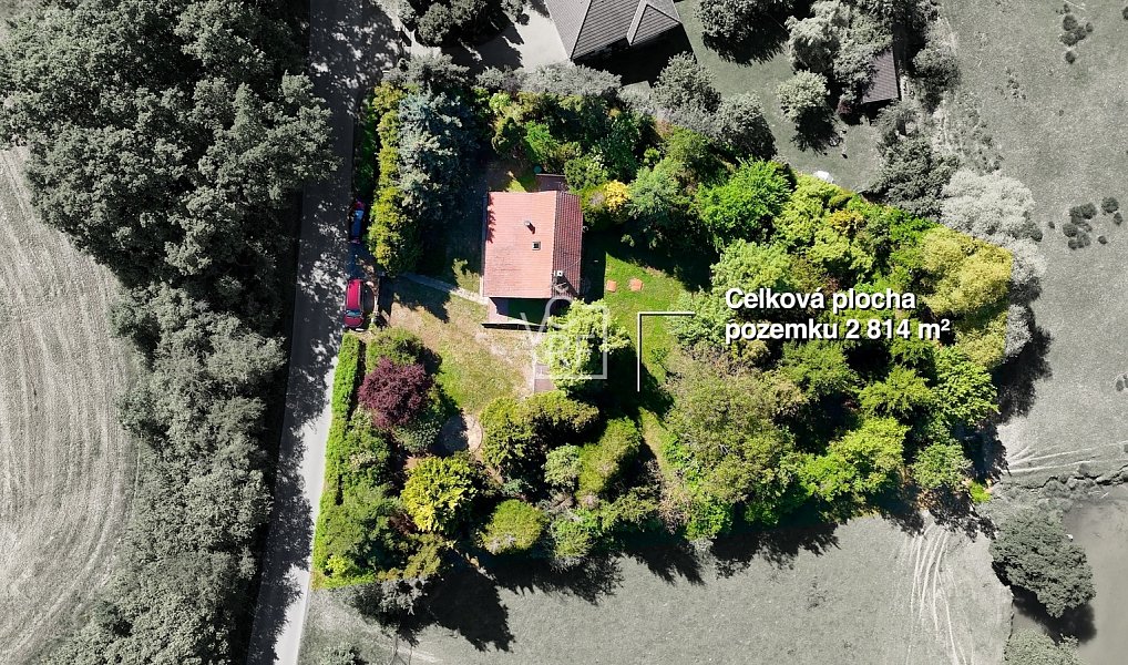 Prodej stavebního pozemku 2 814 m², Liteň – náhled fotky 3