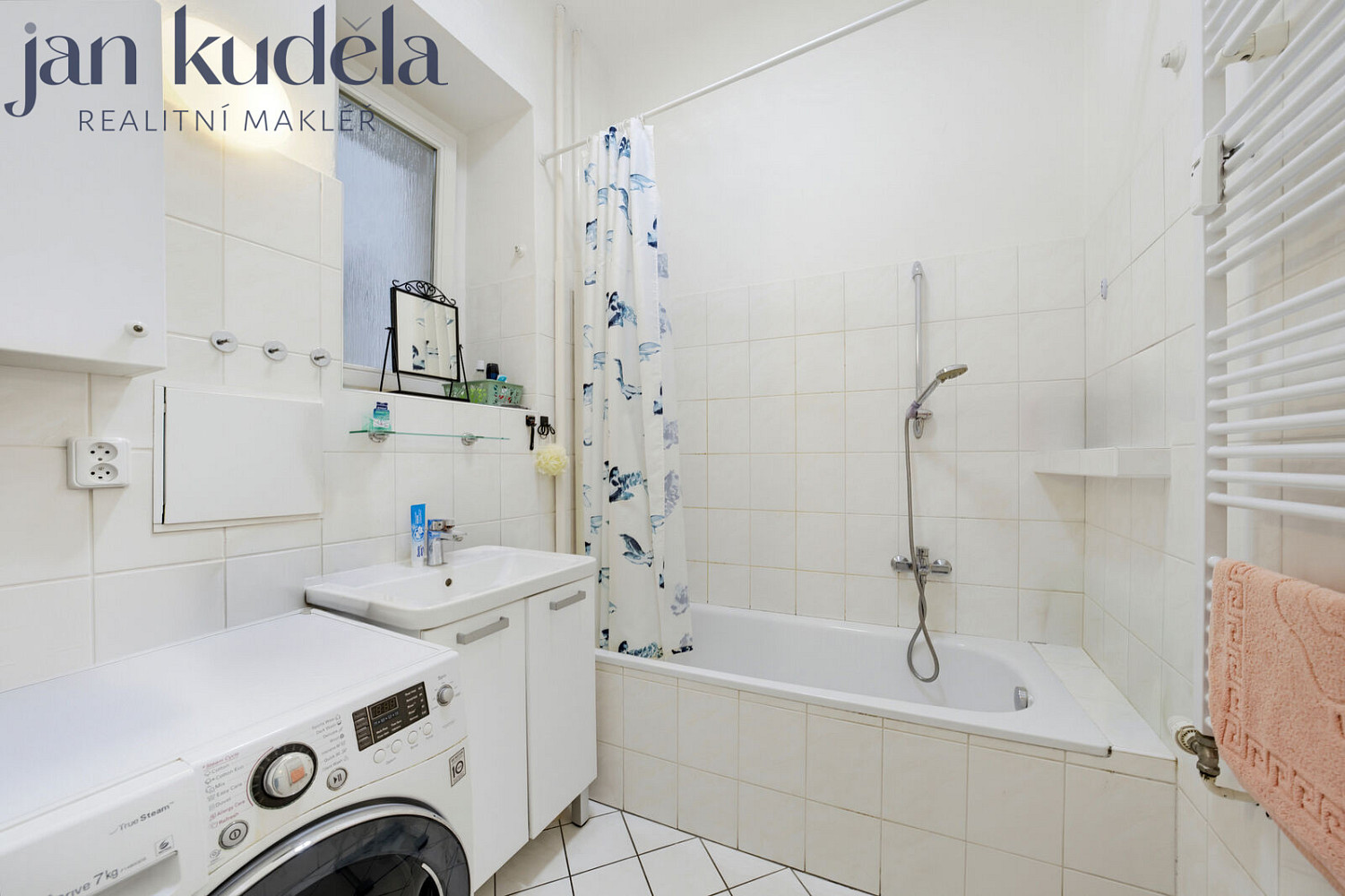 Pronájem bytu 3+1 104 m² – fotografie 3