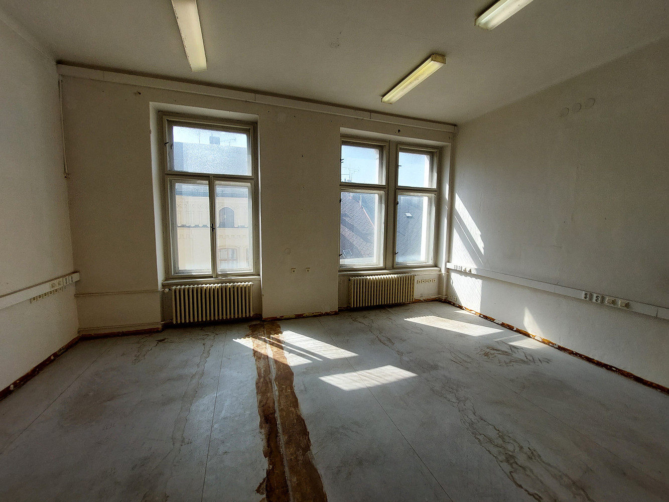 Pronájem kanceláře 20 m² – fotografie 4