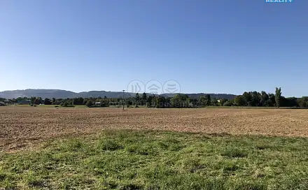 Prodej pole 1 575 m², Hranice - Hranice IV-Drahotuše, okres Přerov