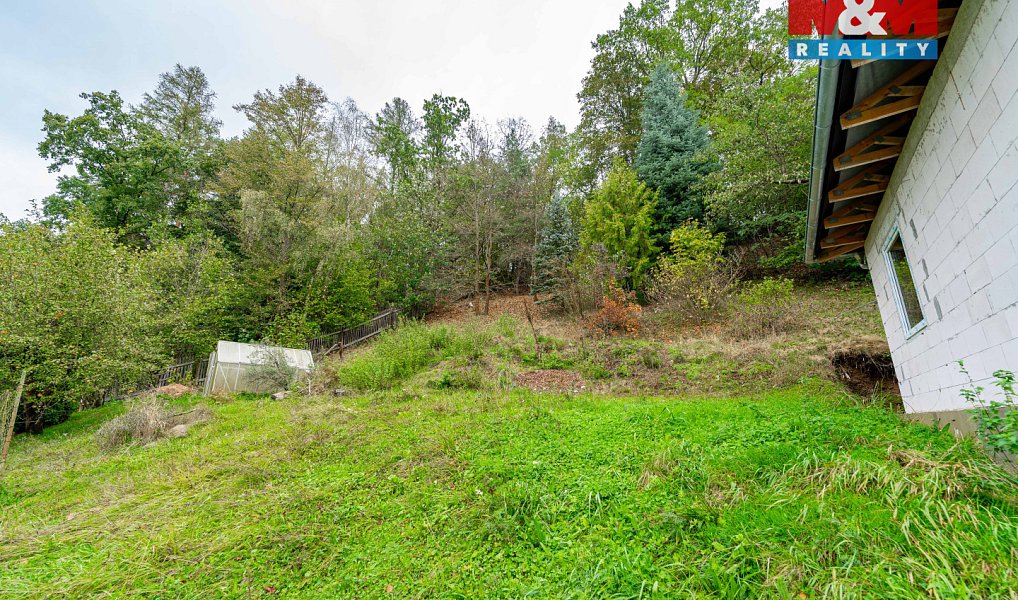 Prodej stavebního pozemku 1 251 m², Polná – náhled fotky 3