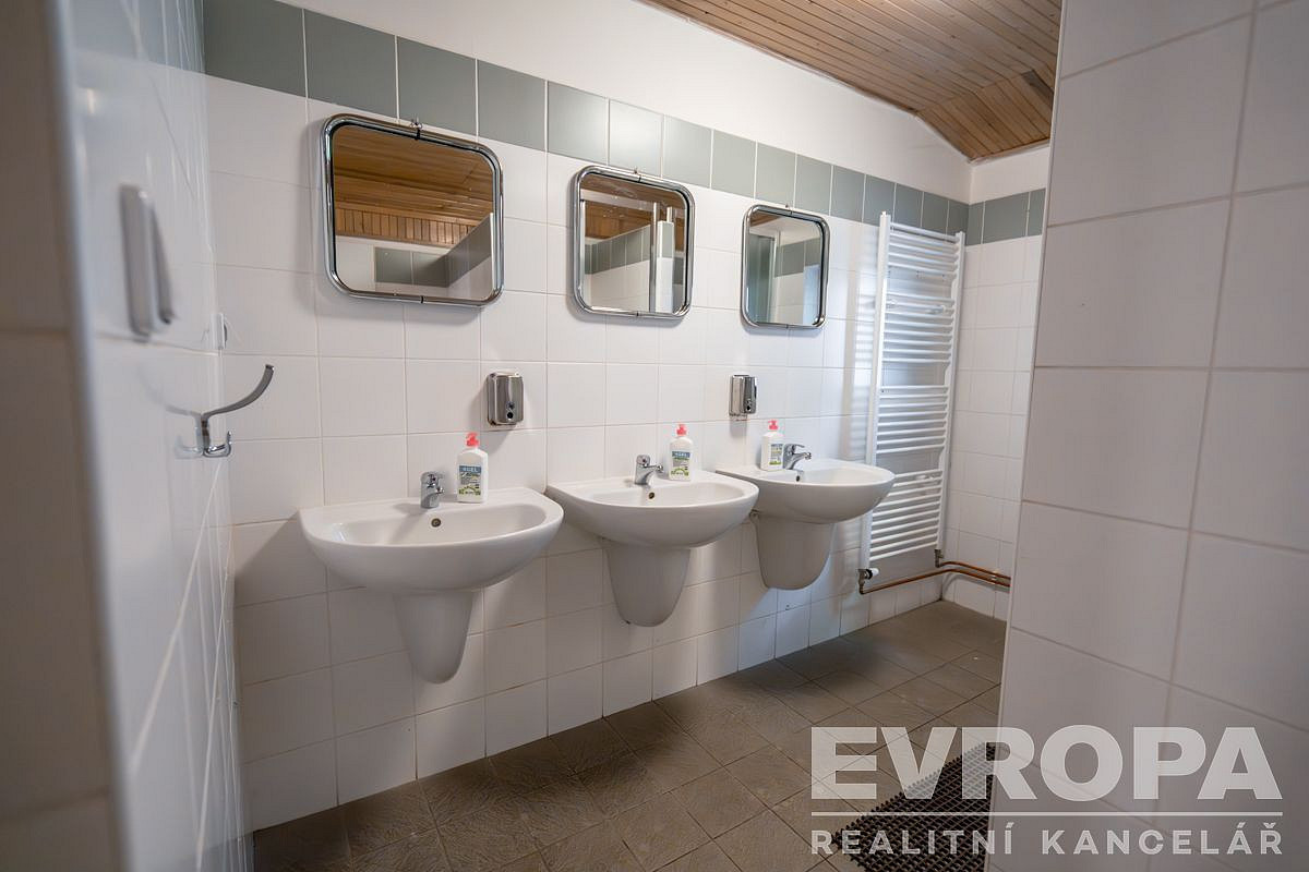 Prodej domu 279 m² s pozemkem 4 102 m² — photo 3