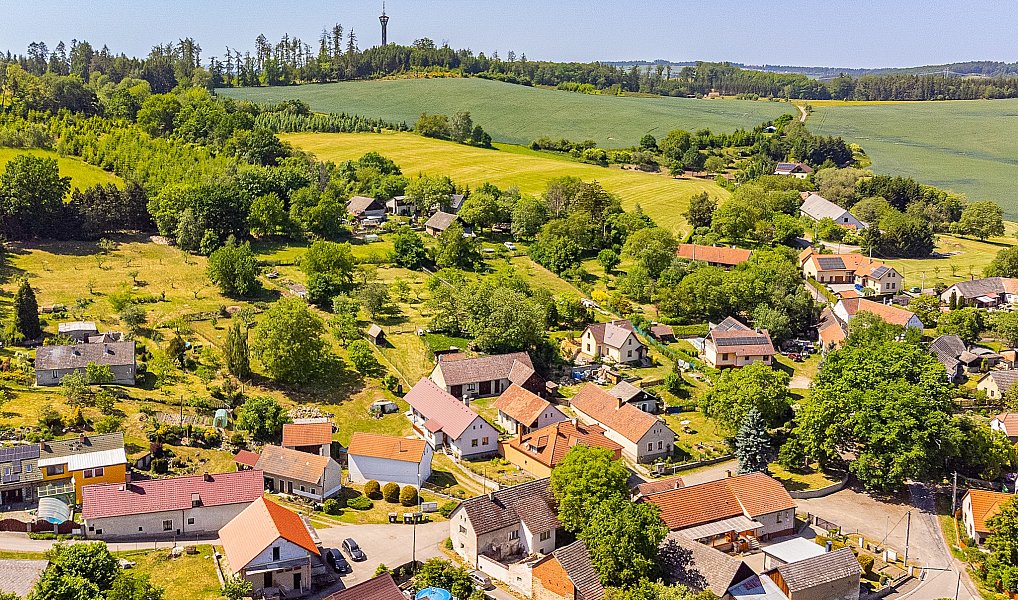 Prodej domu 187 m² s pozemkem 505 m², Divišov – náhled fotky 24