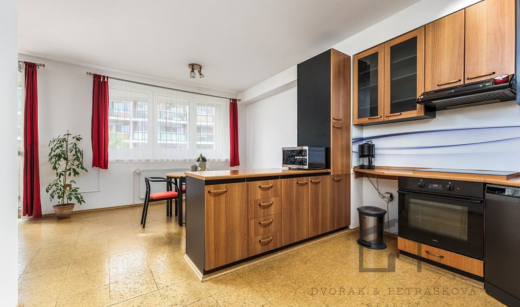 Pronájem bytu 3+kk 86 m², Praha – náhled fotky 5