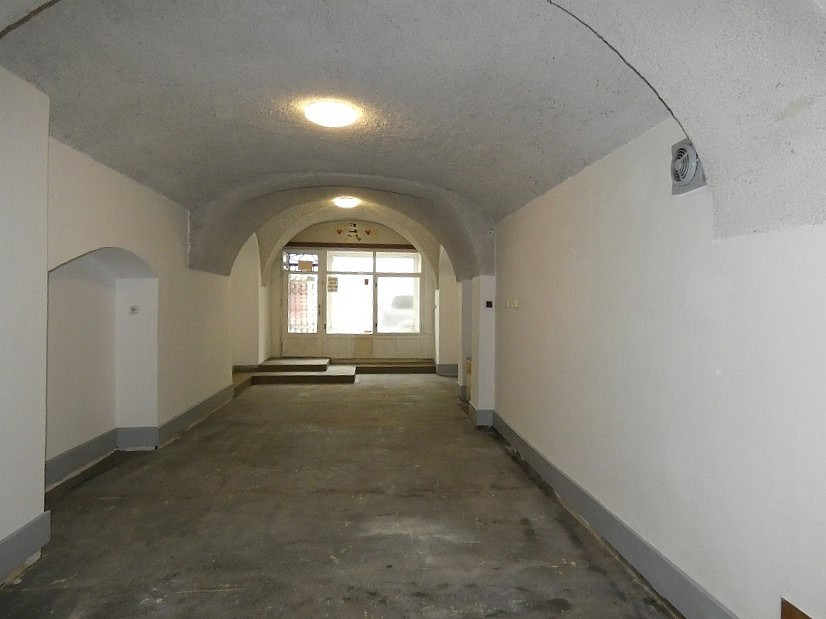 Pronájem obchodních prostor 60 m²