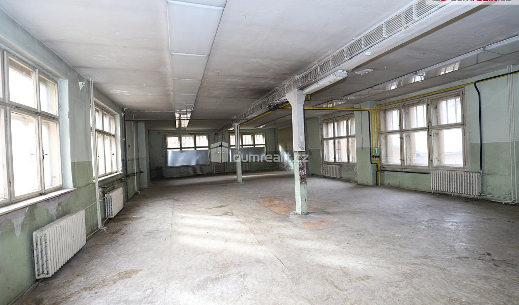 Prodej komerčního objektu (jiného typu) 1 600 m², Kraslice – náhled fotky 2