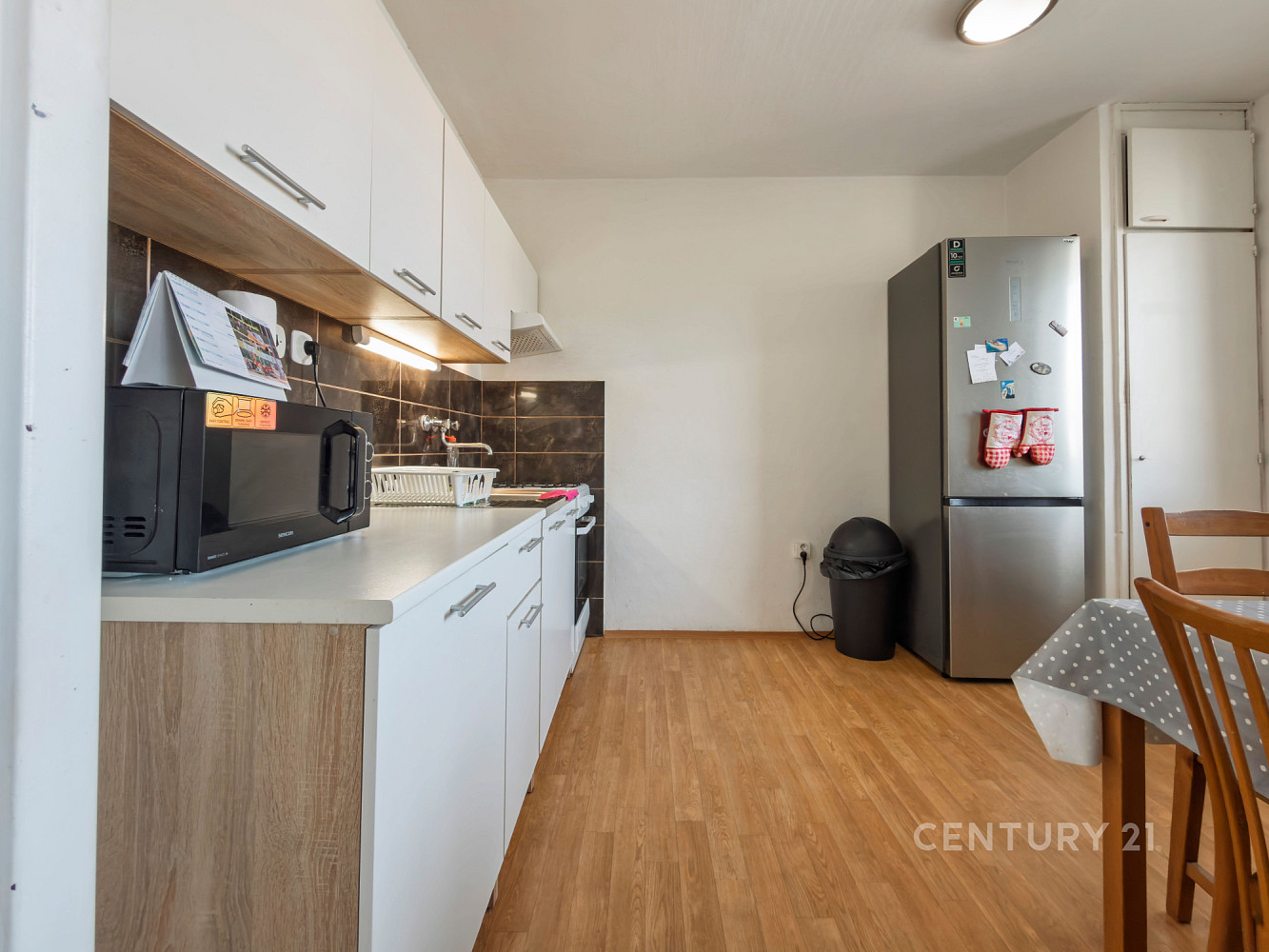 Pronájem bytu 2+1 64 m² — photo 2