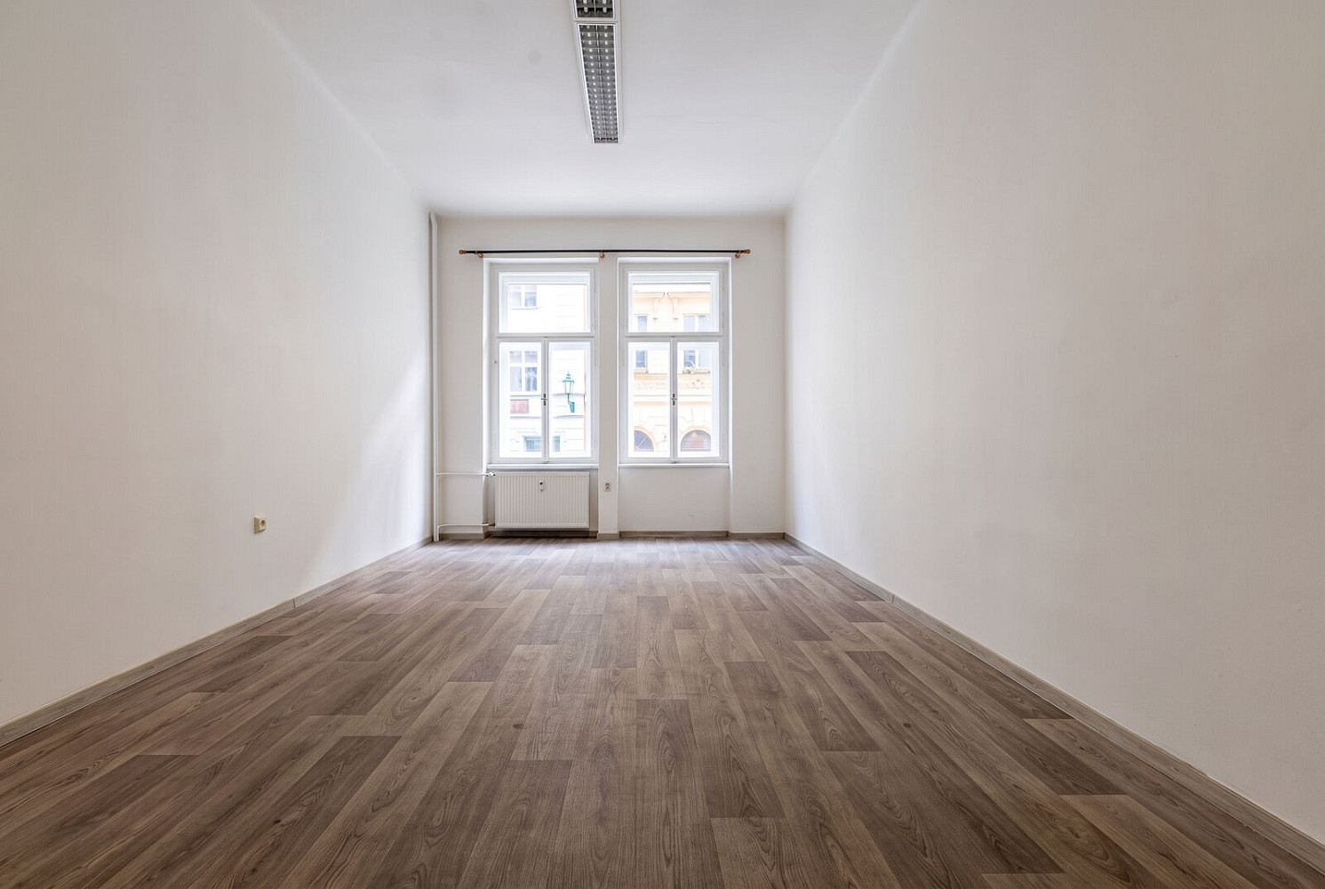 Pronájem obchodních prostor 50 m² – fotografie 5