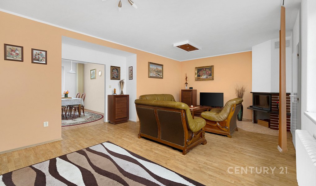 Prodej domu 124 m² s pozemkem 1 025 m², Únanov – náhled fotky 3