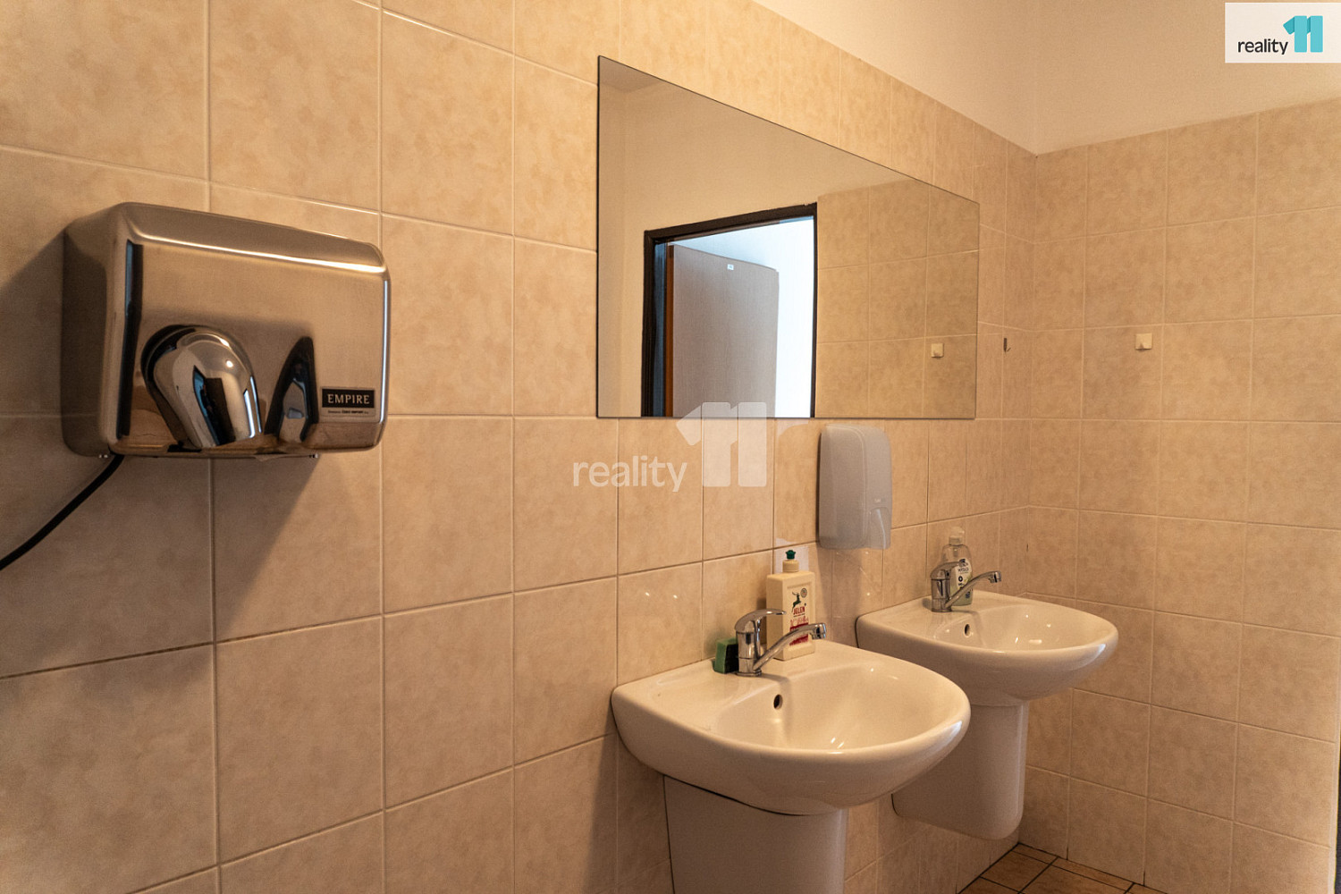 Pronájem kanceláře 14 m² — photo 5