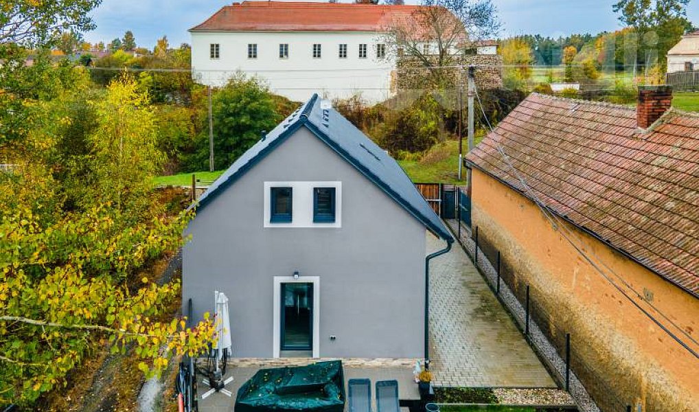 Prodej domu 106 m² s pozemkem 208 m², Puclice – náhled fotky 2