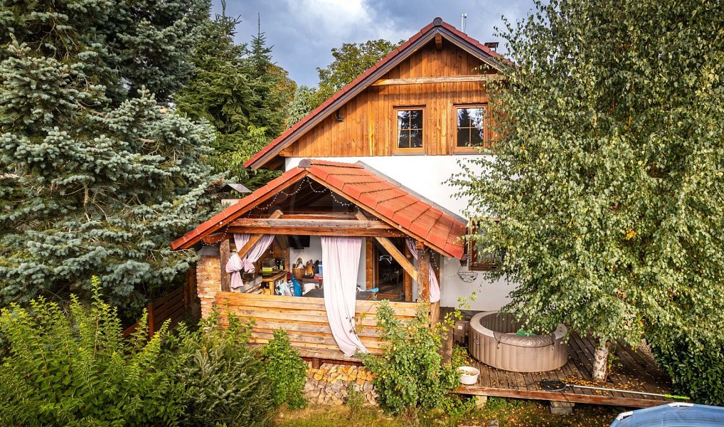 Prodej domu 125 m² s pozemkem 1 061 m², Hůry – náhled fotky 11