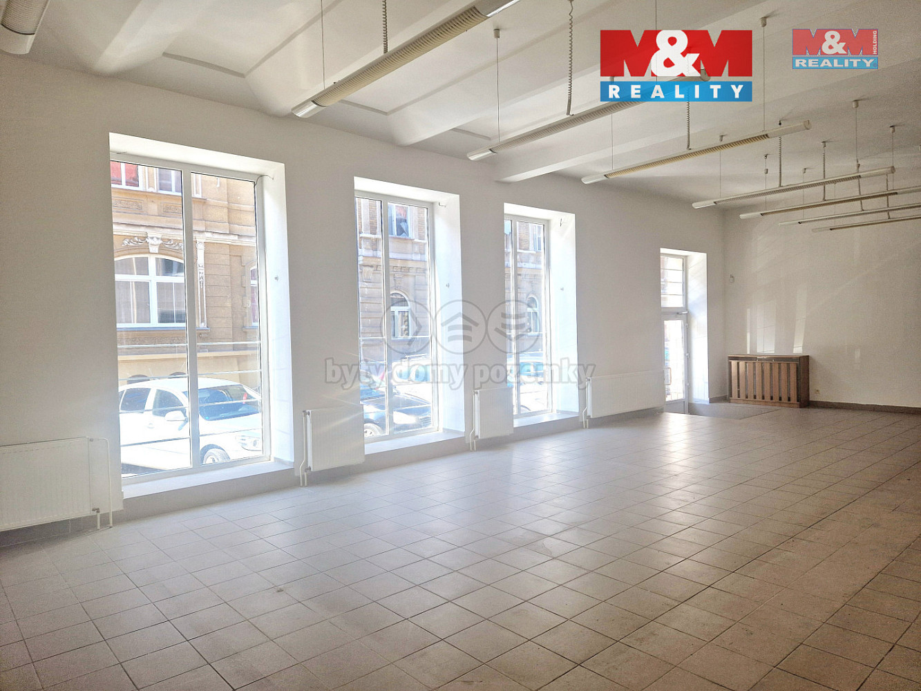 Pronájem obchodních prostor 145 m²