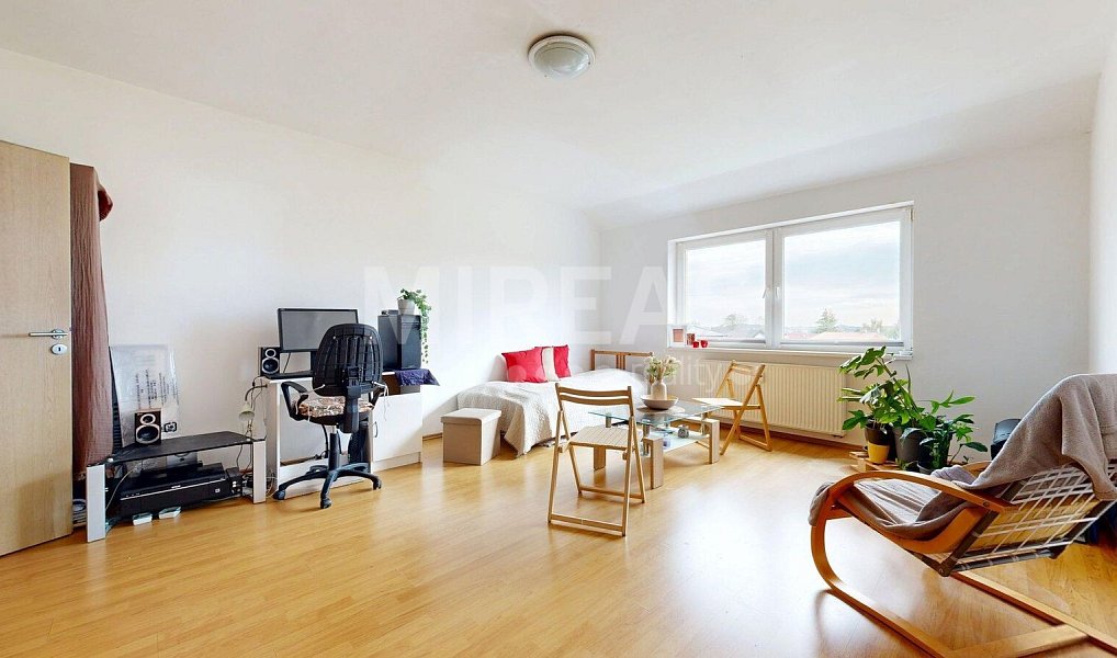 Prodej bytu 1+kk 36 m², Jirny – náhled fotky 5