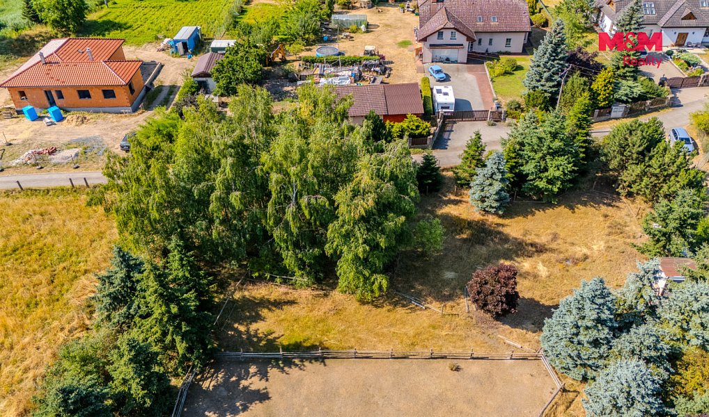 Prodej stavebního pozemku 934 m², Tišice – náhled fotky 4
