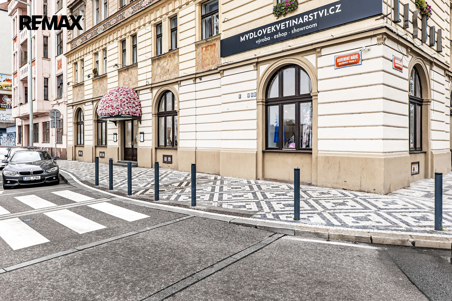 Pronájem obchodních prostor 286 m²