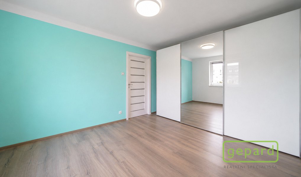 Prodej bytu 3+1 100 m², Karlovy Vary – náhled fotky 9