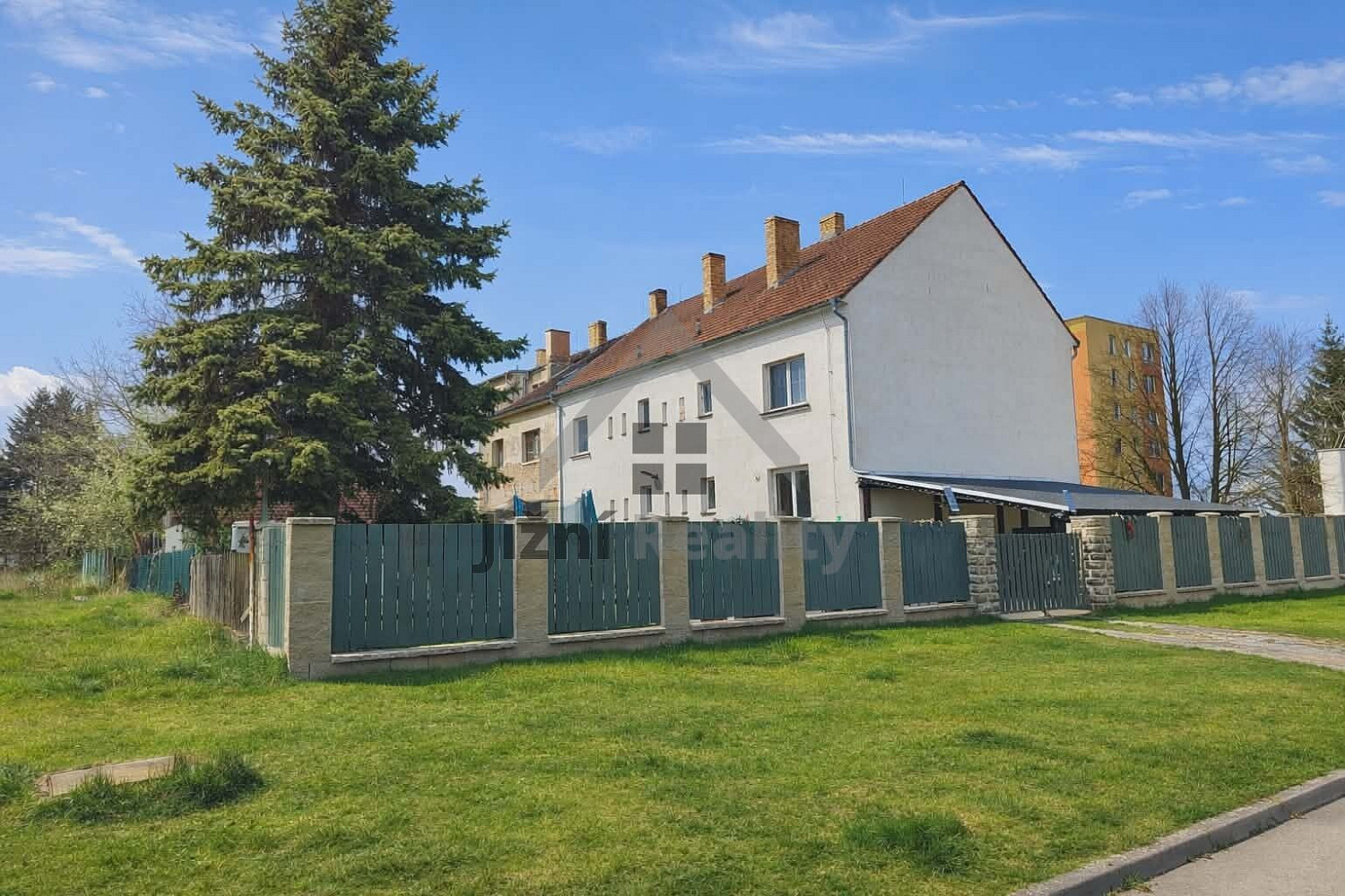 Prodej nájemního domu, činžáku 450 m²