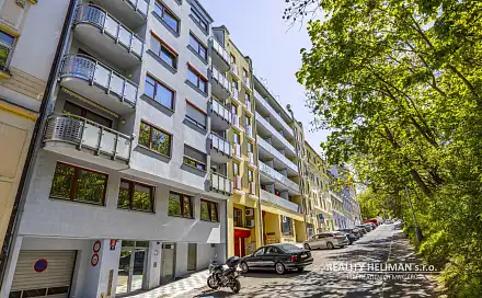 Pronájem bytu 2+kk 93 m², Lumírova, Praha 2 - Nusle