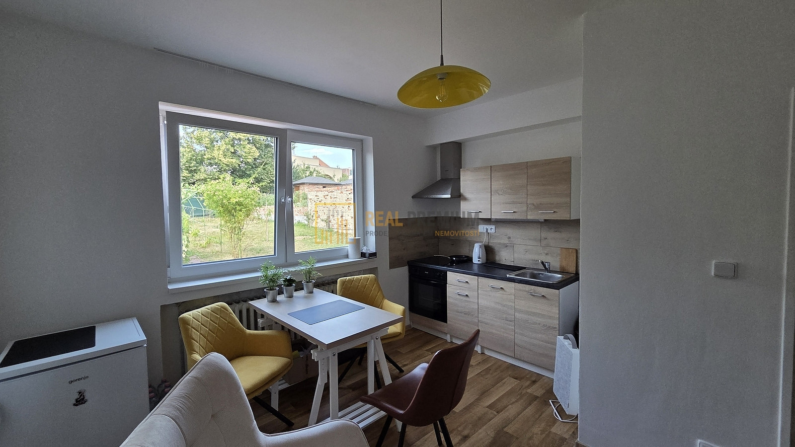 Pronájem bytu 1+1 31 m² — photo 2