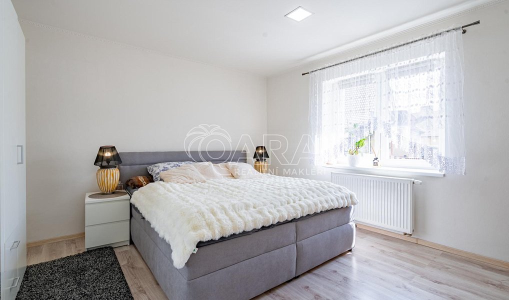 Prodej domu 81 m² s pozemkem 911 m², Zvoleněves – náhled fotky 10