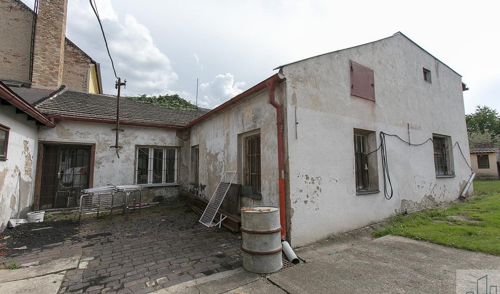 Prodej výrobních prostor 255 m², Lahošť – náhled fotky 20