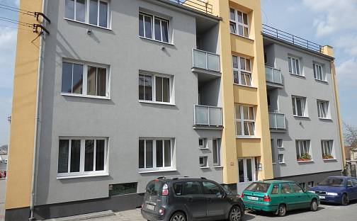 Pronájem bytu 1+kk 24 m², Šulcova, Kladno - Kročehlavy