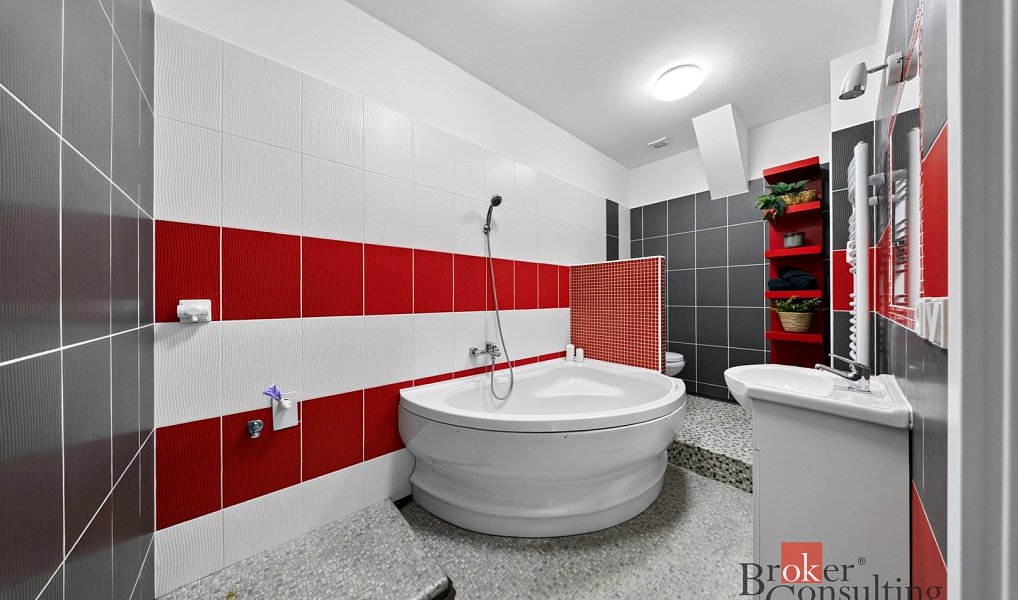 Prodej bytu 3+kk 56 m², Opava – náhled fotky 3