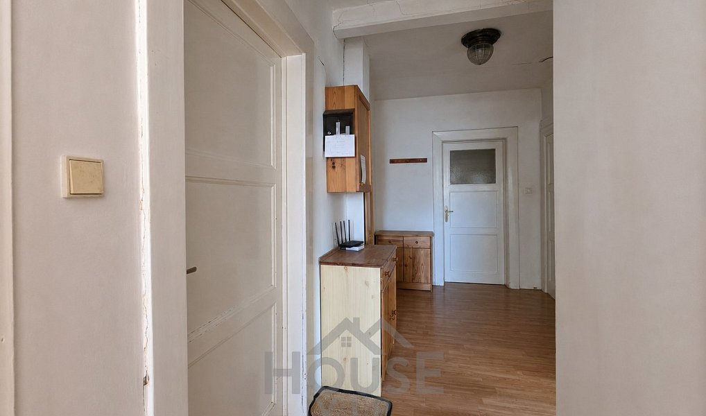 Prodej domu 275 m² s pozemkem 739 m², Praha – náhled fotky 27