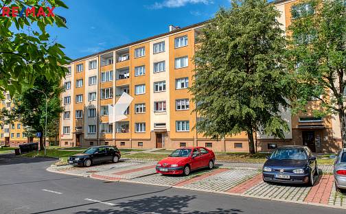 Prodej bytu 3+1 69 m², Kollárova, Ostrov, okres Karlovy Vary