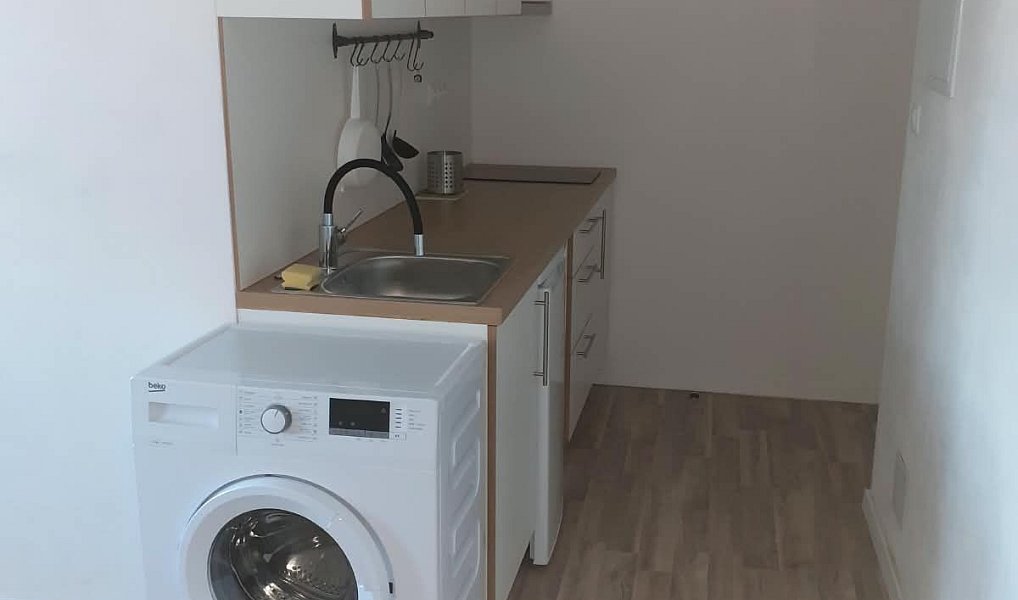 Prodej bytu 1+kk 22 m², Praha – náhled fotky 3