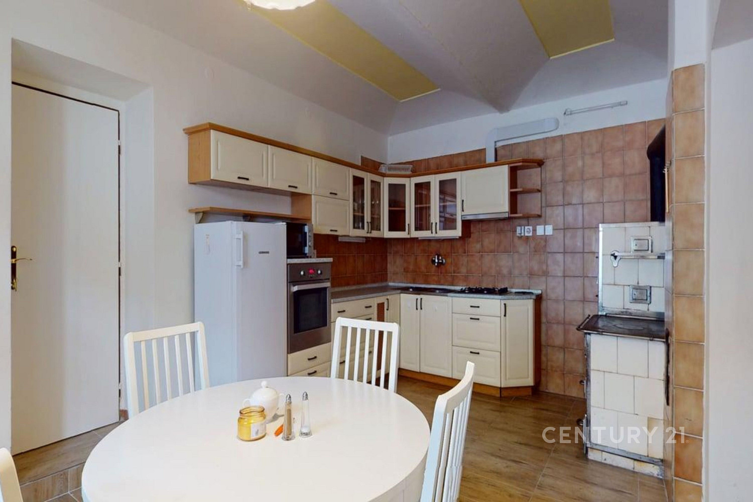 Prodej domu 245 m² s pozemkem 2 664 m² — photo 3