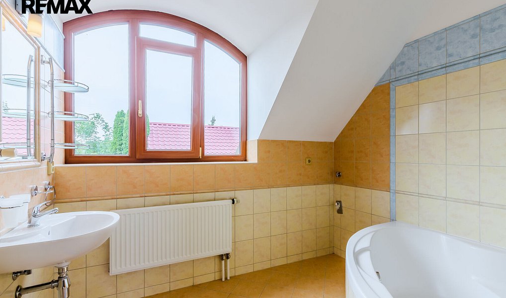 Pronájem bytu 3+kk 126 m², Praha – náhled fotky 15