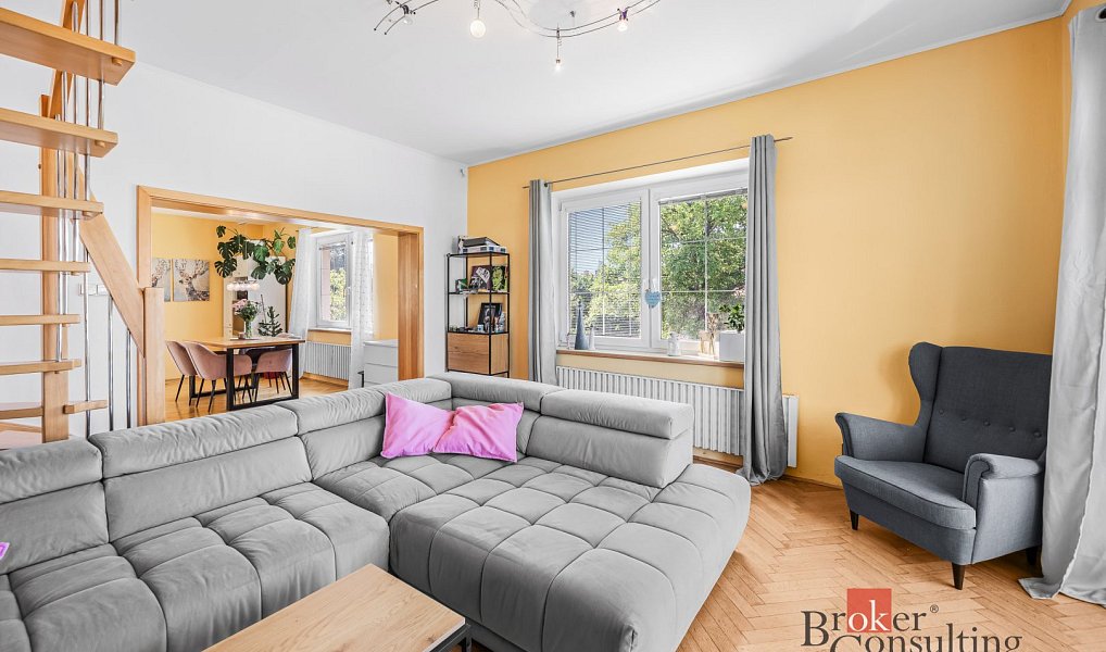 Prodej domu 250 m² s pozemkem 574 m², Plzeň – náhled fotky 4