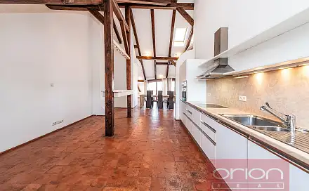 Pronájem bytu 4+1 305 m²