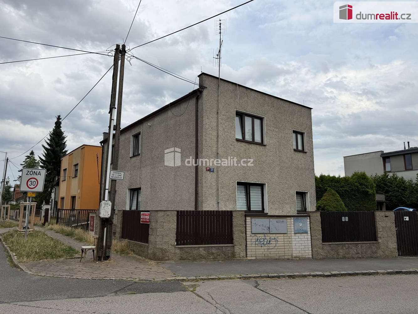 Prodej domu 209 m² s pozemkem 596 m²