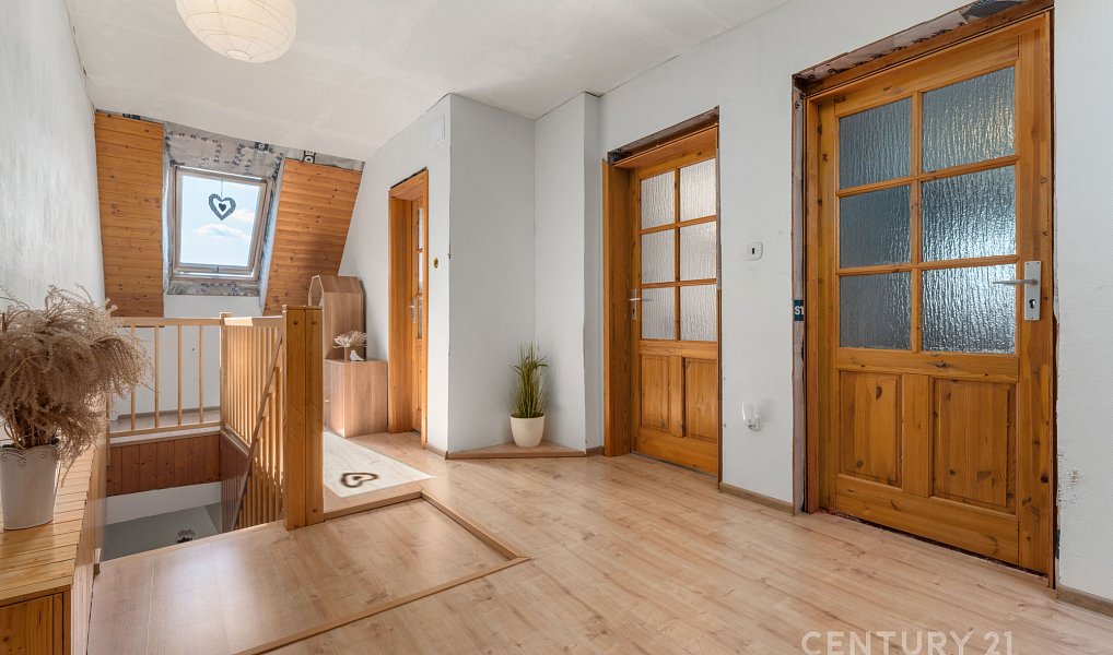 Prodej domu 178 m² s pozemkem 1 065 m², Radiměř – náhled fotky 15