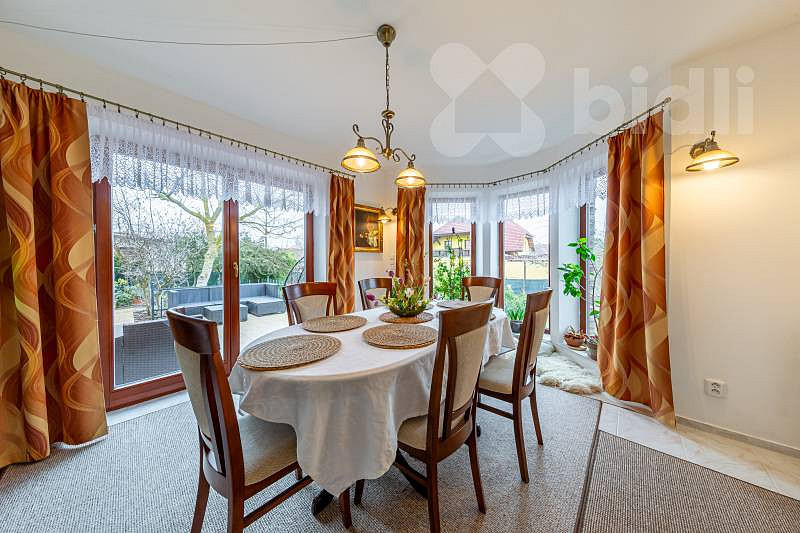 Prodej domu 221 m² s pozemkem 647 m² — photo 5