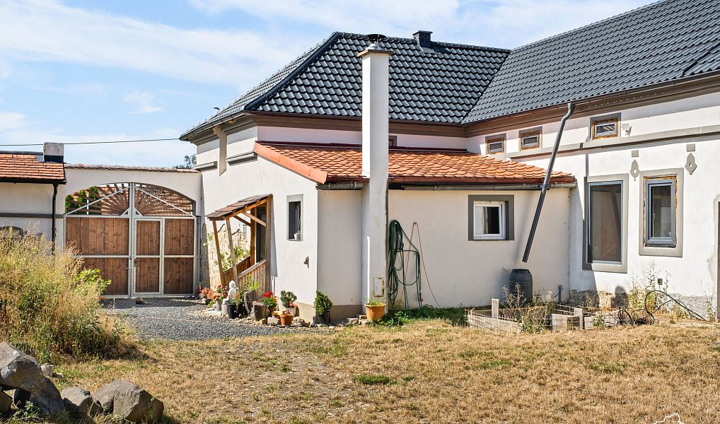 Prodej domu 100 m² s pozemkem 2 531 m², Lkáň – náhled fotky 8